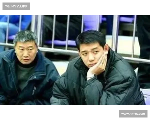 杨毅与巩晓彬对话曝山东高速更衣室矛盾引发广泛关注 杨毅与巩晓彬对话曝山东高速更衣室矛盾引发广泛关注